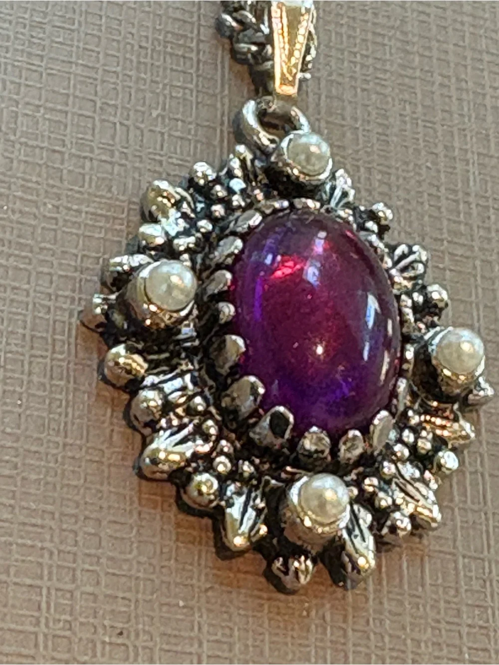 Sarah Coventry Purple Cabochon Pendant Silver Necklace with Pearl Accents